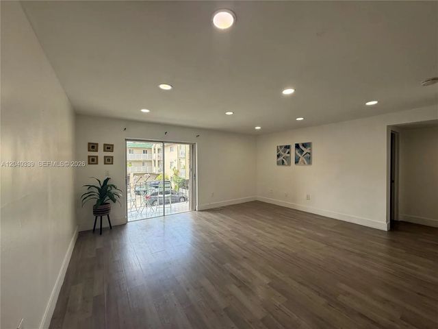 5 of 45 - 6780 W 2nd Court #212, Hialeah, FL