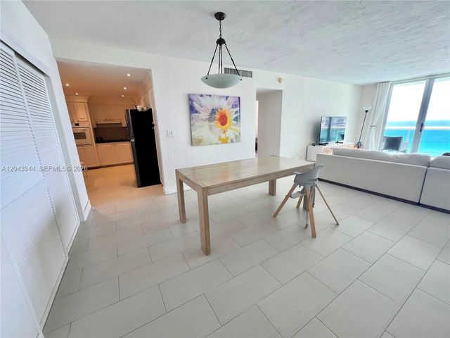 4 of 29 - 3801 S Ocean Drive #11m, Hollywood, FL