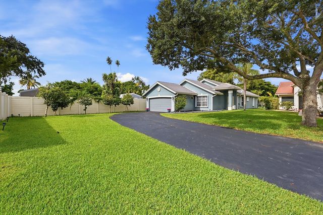 5 of 42 - 12445 Sw 7th Place, Davie, FL