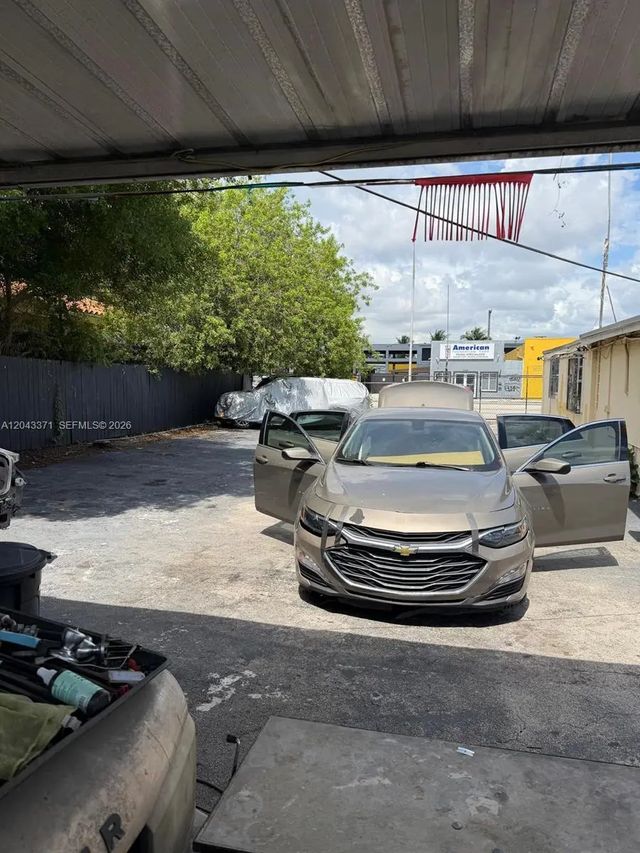 2 of 7 - 3445 Nw 27th Avenue, Miami, FL