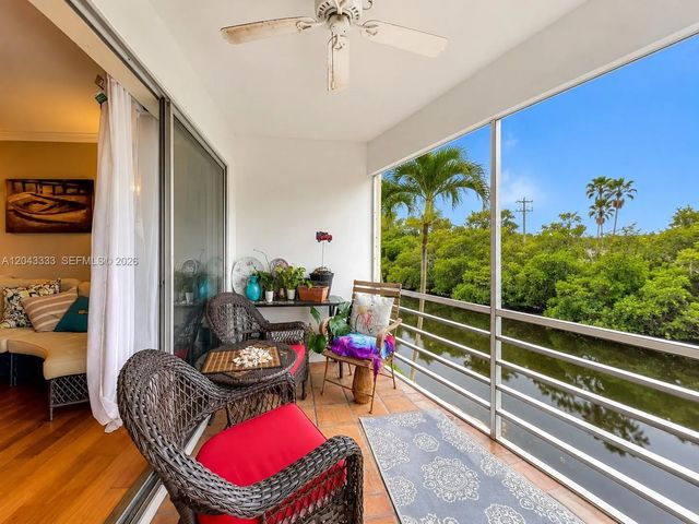 2 of 51 - 1400 Ne 57th Court #207, Fort Lauderdale, FL