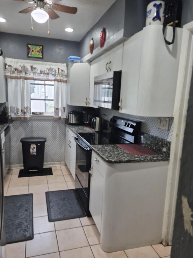 2 of 14 - 2538 Fillmore Street, Hollywood, FL