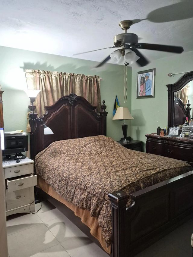 5 of 14 - 2538 Fillmore Street, Hollywood, FL