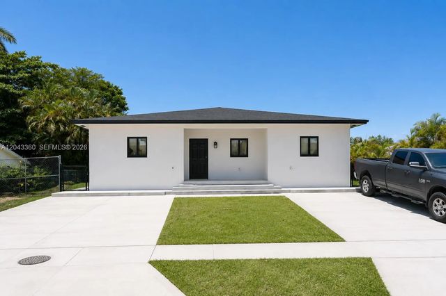 2 of 21 - 13720 Ne 2nd Court, North Miami, FL