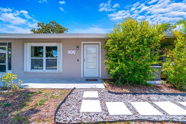 2 of 31 - 542 Saunders Street, Sebastian, FL