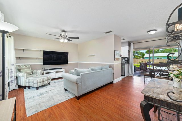 3 of 31 - 542 Saunders Street, Sebastian, FL
