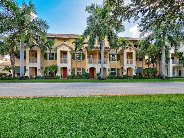 2 of 67 - 1859 Vía Granada, Boynton Beach, FL