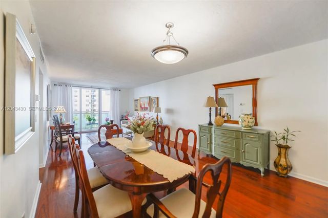 2 of 29 - 3000 S Ocean Drive #514, Hollywood, FL