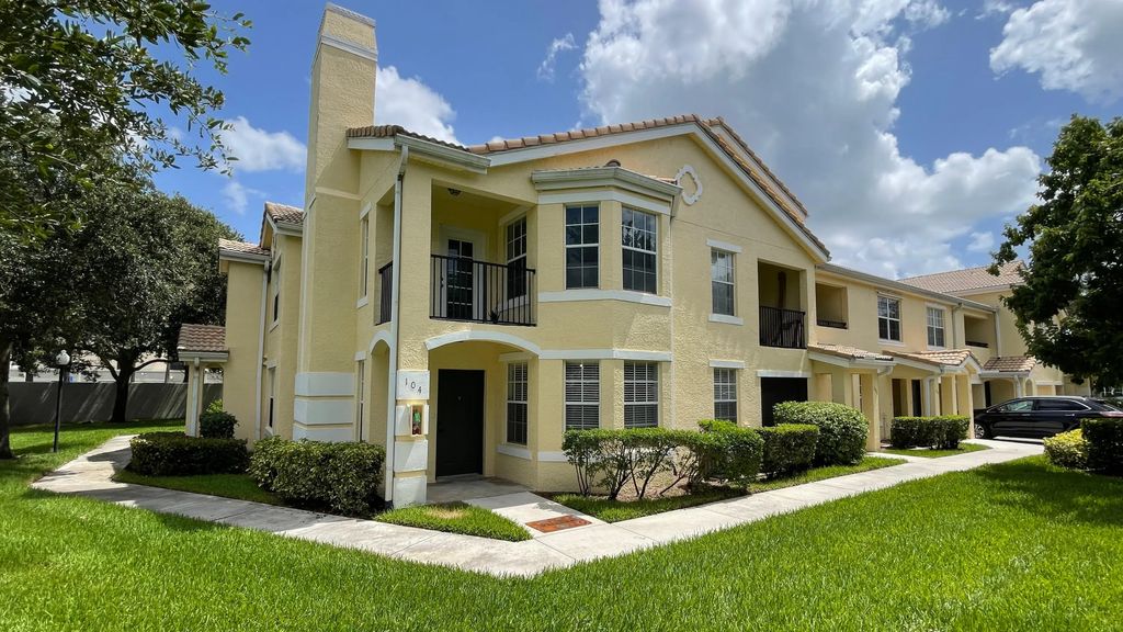 170 Sw Peacock Boulevard #36-104, Port St. Lucie