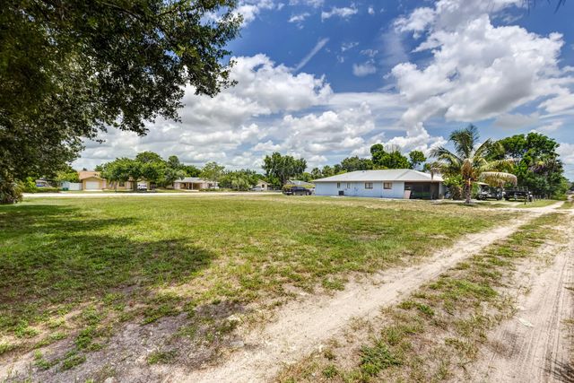 5 of 6 - 2171 Sunshine Boulevard, Naples, FL