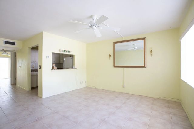 3160 Lake Osborne Drive #108, Lake Worth Beach