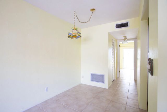5 of 16 - 3160 Lake Osborne Drive #108, Lake Worth Beach, FL