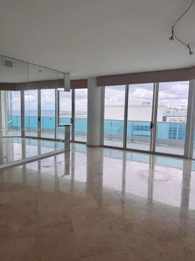 2 of 37 - 5025 Collins Avenue #1602, Miami Beach, FL
