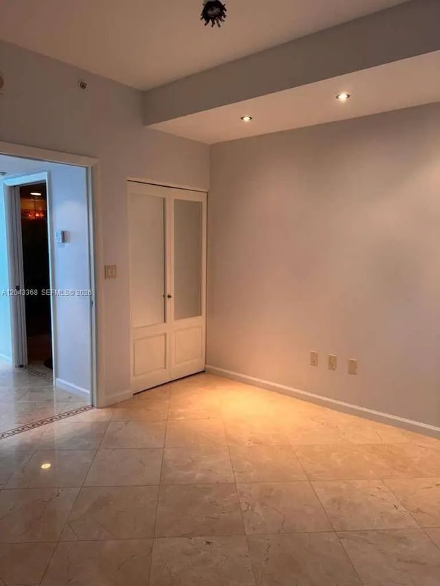 3 of 37 - 5025 Collins Avenue #1602, Miami Beach, FL
