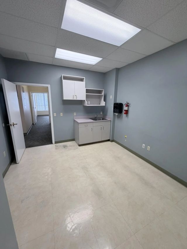 5 of 16 - 900 Se Ocean Boulevard #f256, Stuart, FL