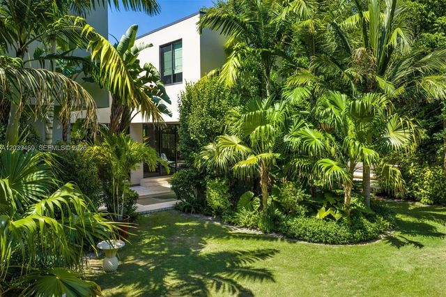 7851 Sw 48th Place, Miami