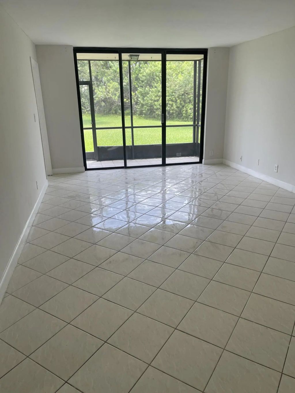 6301 N University Drive #118, Tamarac