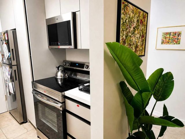 4 of 13 - 16900 Ne 14th Avenue #115, Miami, FL