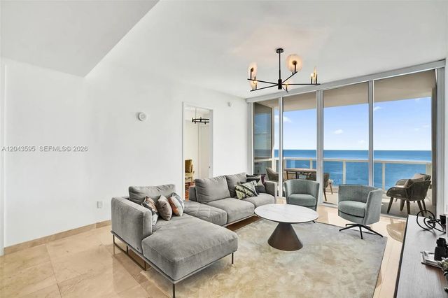 3 of 40 - 18101 Collins Avenue #1607, Sunny Isles Beach, FL