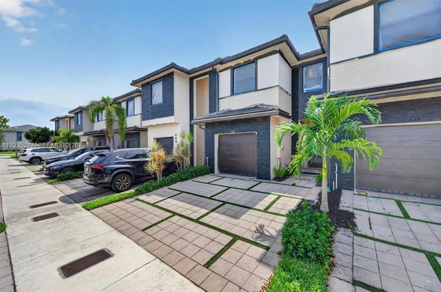 5 of 98 - 15841 Nw 91st Court, Miami Lakes, FL
