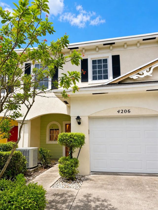 2 of 20 - 4206 Emerald Vista, Lake Worth, FL
