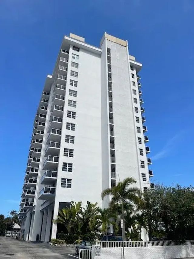 336 N Birch Road #6d, Fort Lauderdale