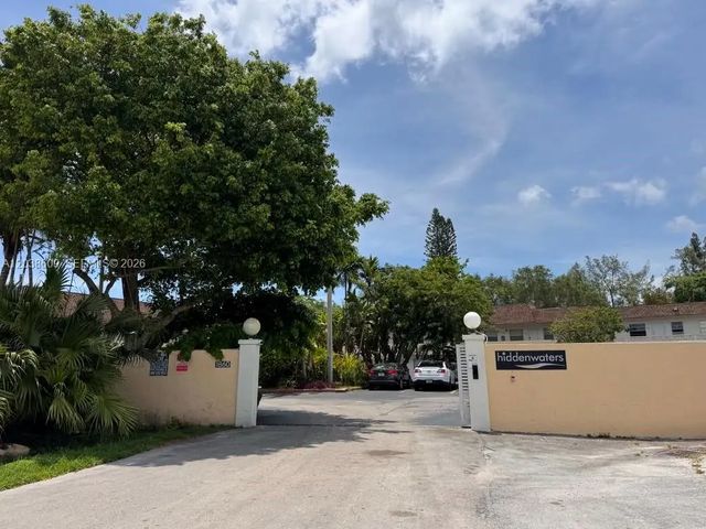 3 of 15 - 1860 Venice Park Drive #208, North Miami, FL