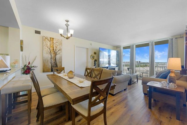 3 of 32 - 19501 W Country Club Drive #1412, Aventura, FL