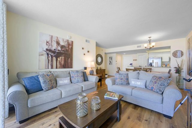 5 of 32 - 19501 W Country Club Drive #1412, Aventura, FL