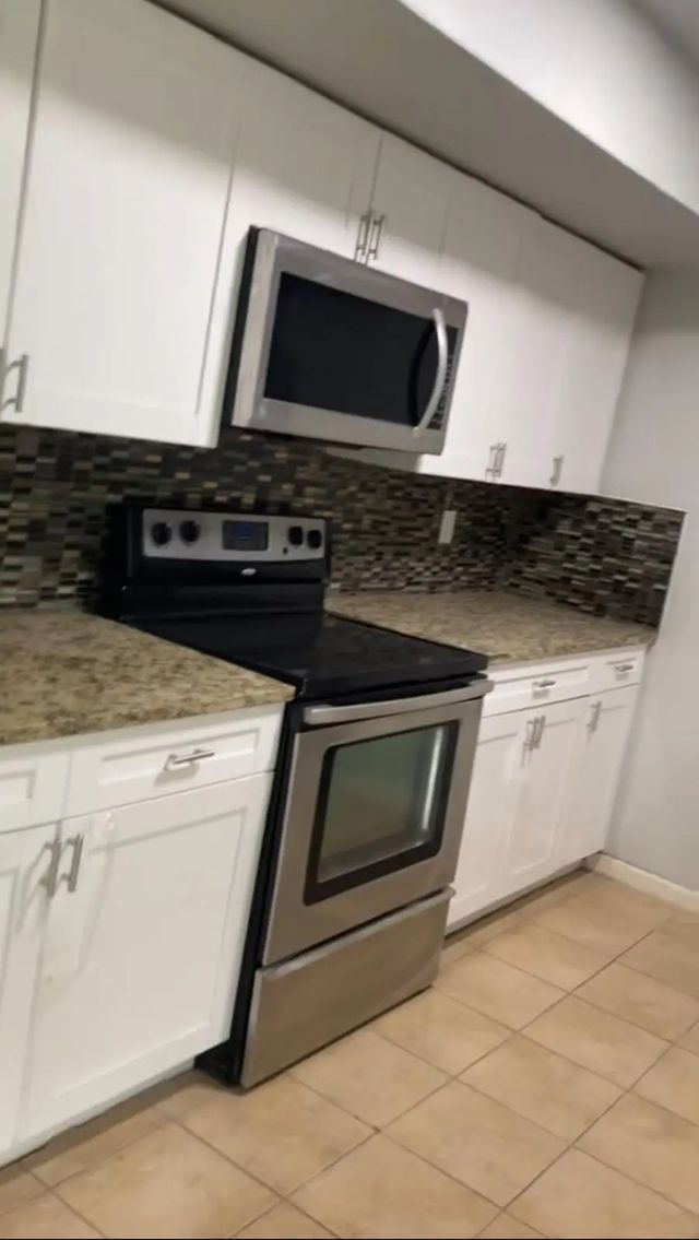3 of 15 - 5298 Deleon Avenue, Fort Pierce, FL