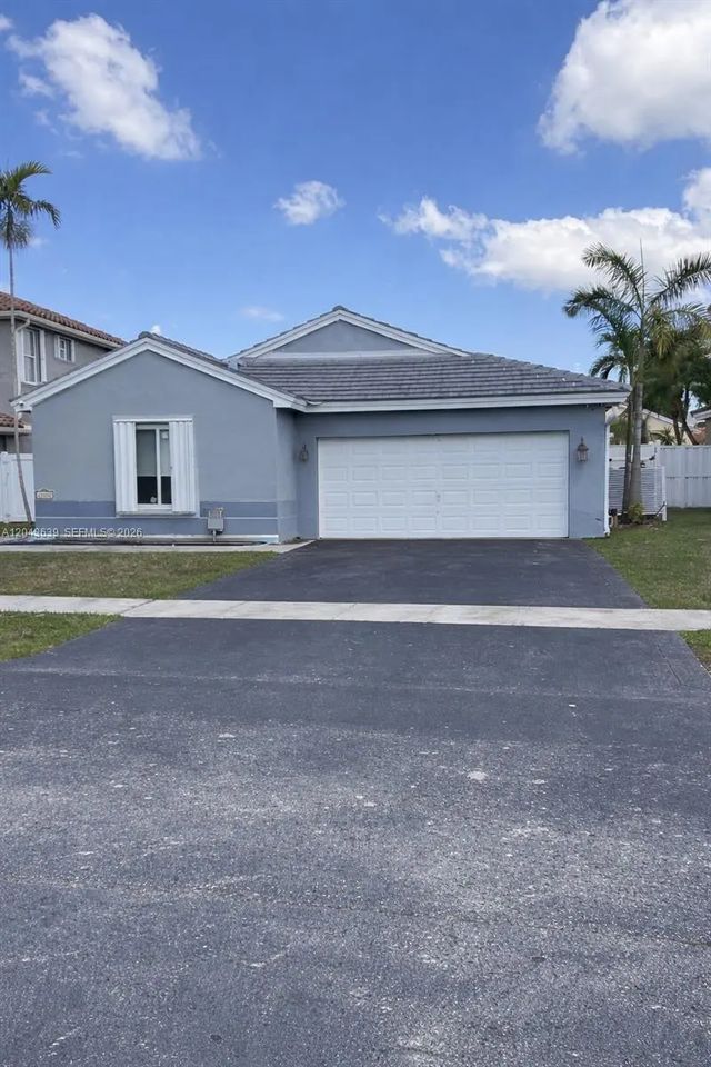 3 of 18 - 19227 Nw 22nd Street, Pembroke Pines, FL