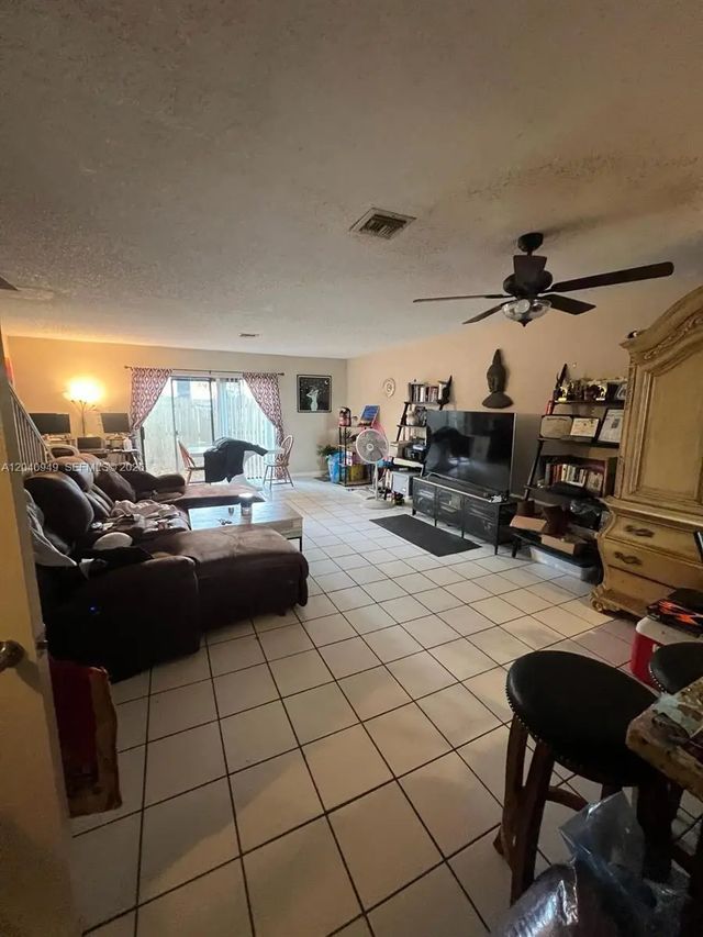 5 of 23 - 7983 Nw 35th Court #6, Coral Springs, FL