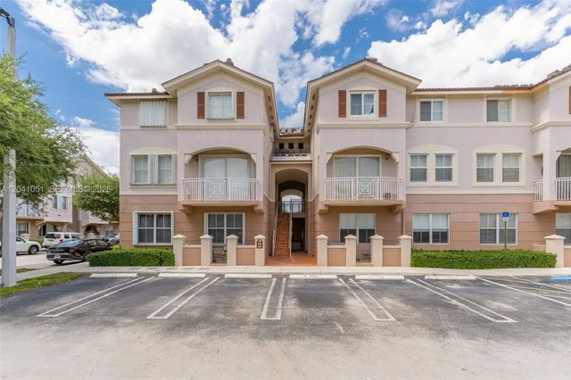 8826 W Flagler Street #203, Miami