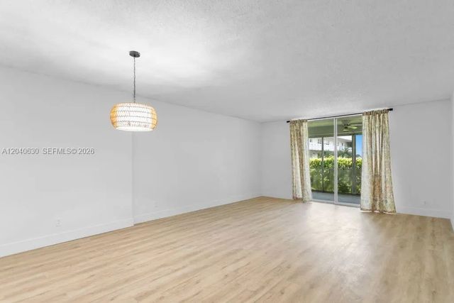 3 of 29 - 414 Se 10th Street #108, Dania Beach, FL