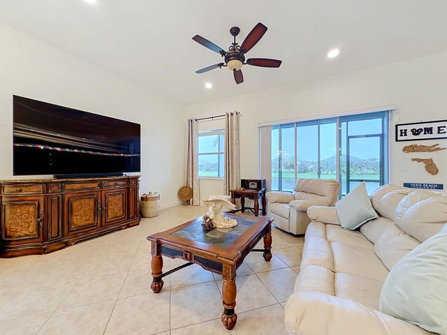 4 of 23 - 728 Fortunella Circle Sw, Vero Beach, FL
