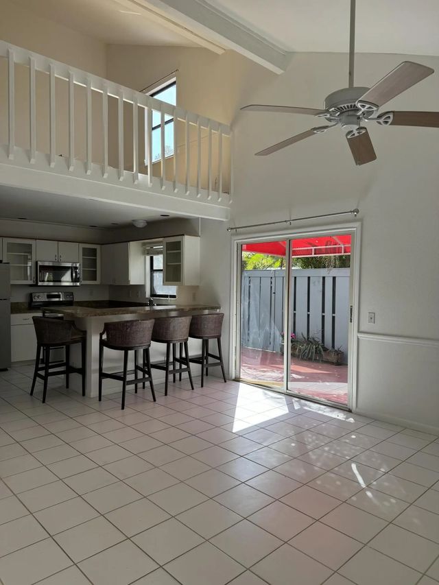 2 of 27 - 429 N Cypress Drive #c, Tequesta, FL
