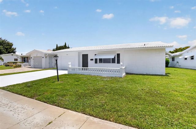 3 of 70 - 1502 Sw 17th Avenue, Boynton Beach, FL