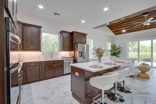 1805 Bridgepointe Circle #1, Vero Beach