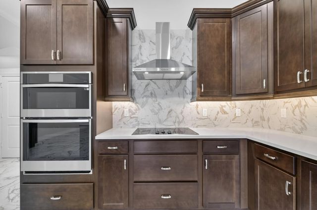 2 of 37 - 1805 Bridgepointe Circle #1, Vero Beach, FL
