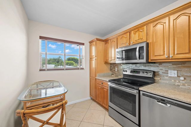 5 of 20 - 1153 Bayshore Drive #205, Fort Pierce, FL