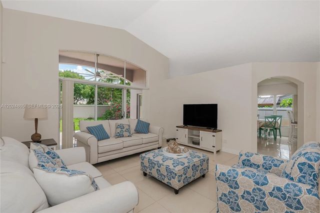 5 of 34 - 16269 Sw 6th Street, Pembroke Pines, FL