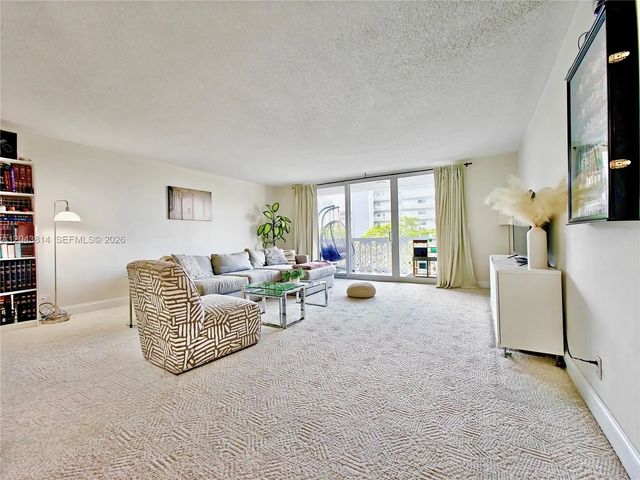 400 Ne 12th Avenue #306, Hallandale Beach