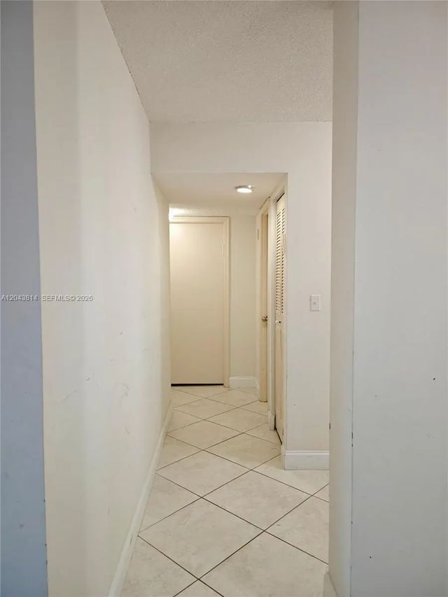 5 of 16 - 400 Ne 12th Avenue #306, Hallandale Beach, FL