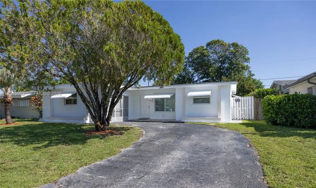 8571 Nw 27th Place, Sunrise