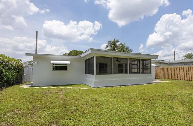 5 of 24 - 8571 Nw 27th Place, Sunrise, FL