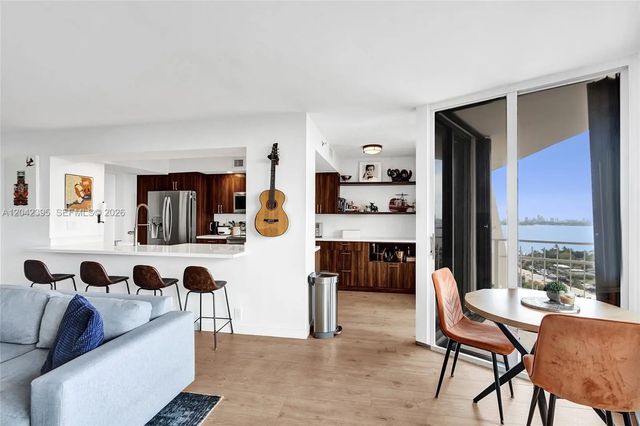 5 of 39 - 2000 Towerside Terrace #ts8, Miami, FL
