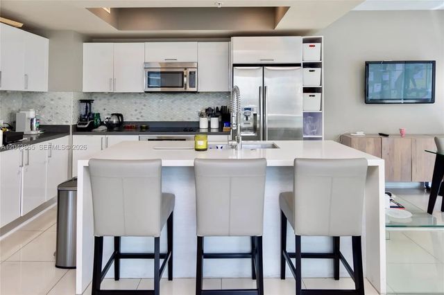 5 of 51 - 480 Ne 30th Street #1507, Miami, FL
