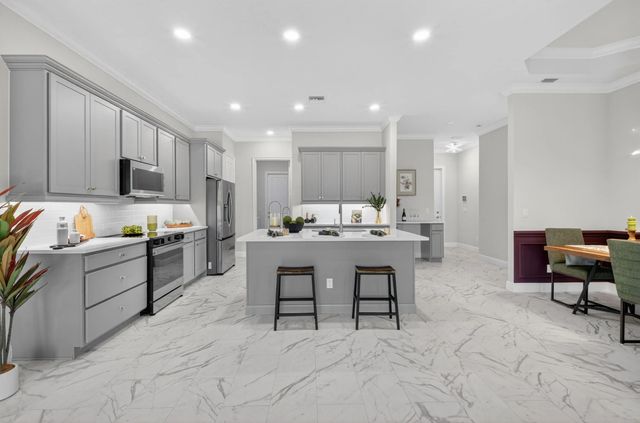 3 of 34 - 1805 Bridgepointe Circle #2, Vero Beach, FL