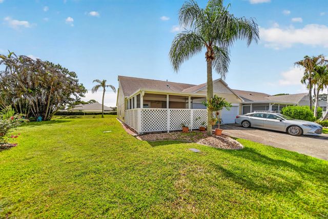 4 of 22 - 2738 Se Tropical East Circle, Port St. Lucie, FL
