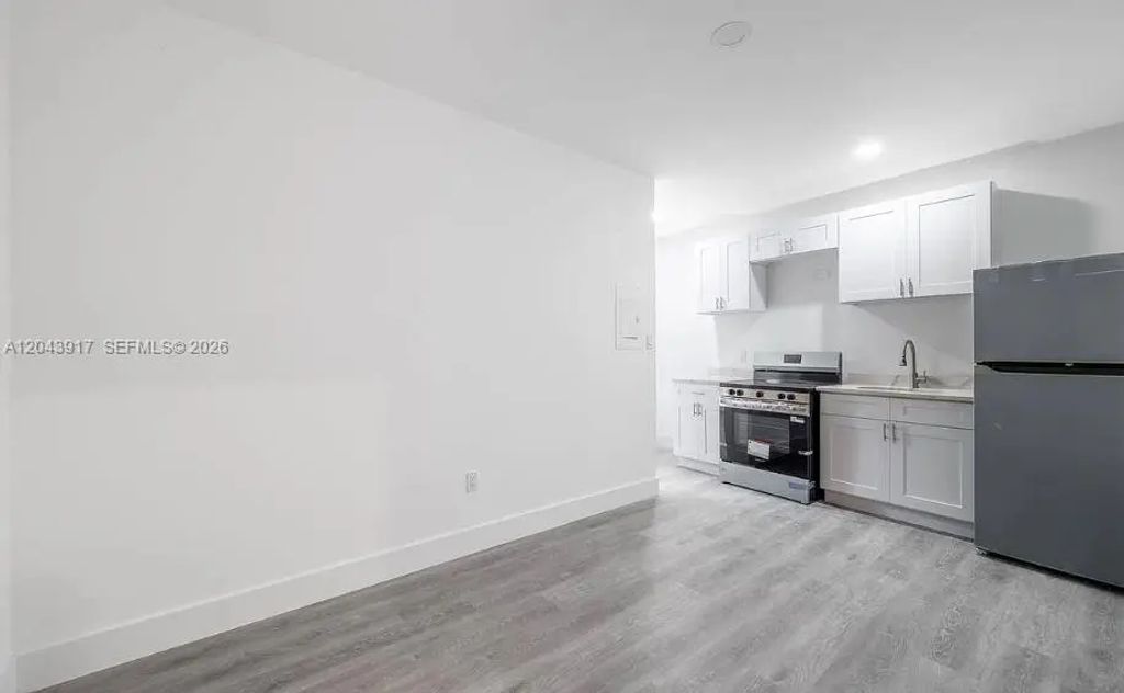 1003 Sw 15th Avenue #13, Miami